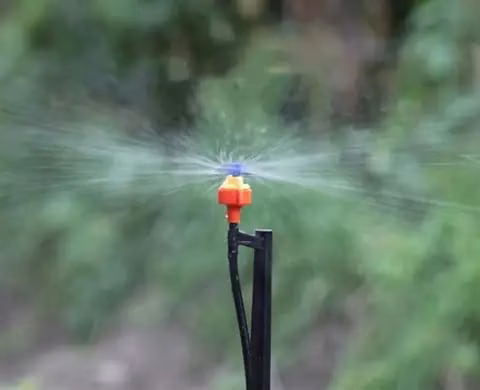 Standing Bennett Sprinkler Set for Garden Water Irrigation - Image 2